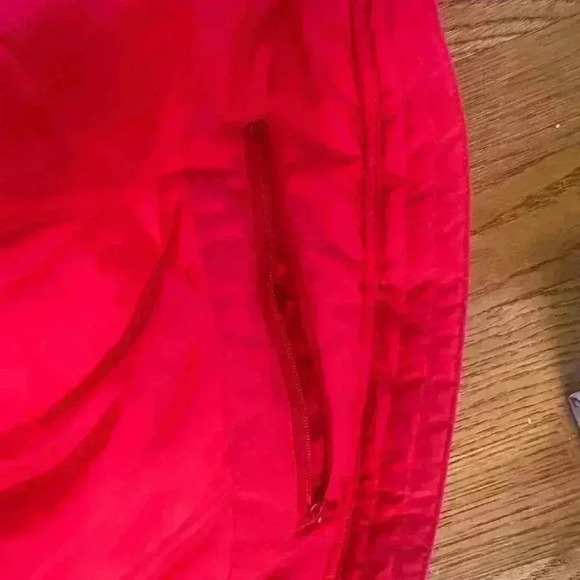 Edelweiss Vintage winter coat. Mid-weight. Large. Black and Red. Floral trim. - Picture 15 of 15